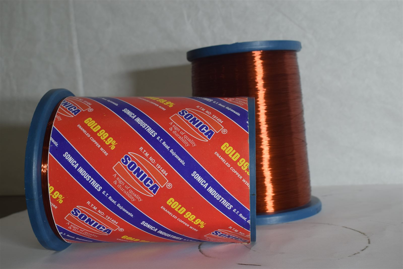 Gold 99.9% enameled copper wire spool