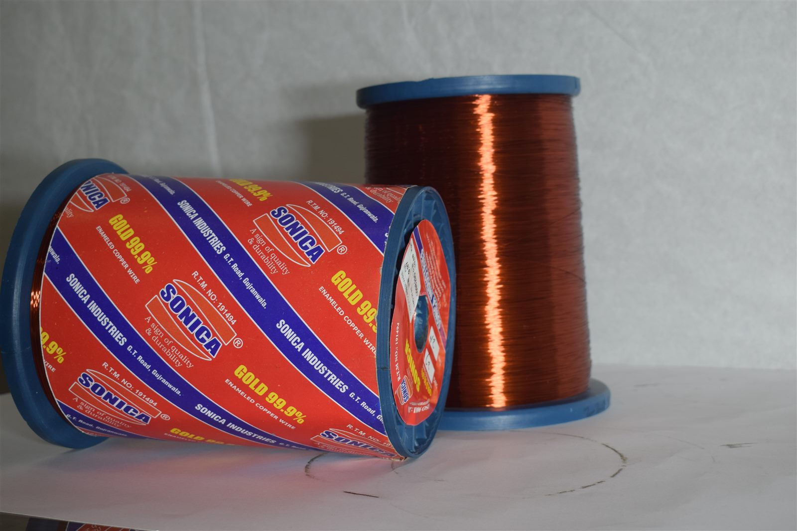 Gold 99.9% enameled copper wire spool