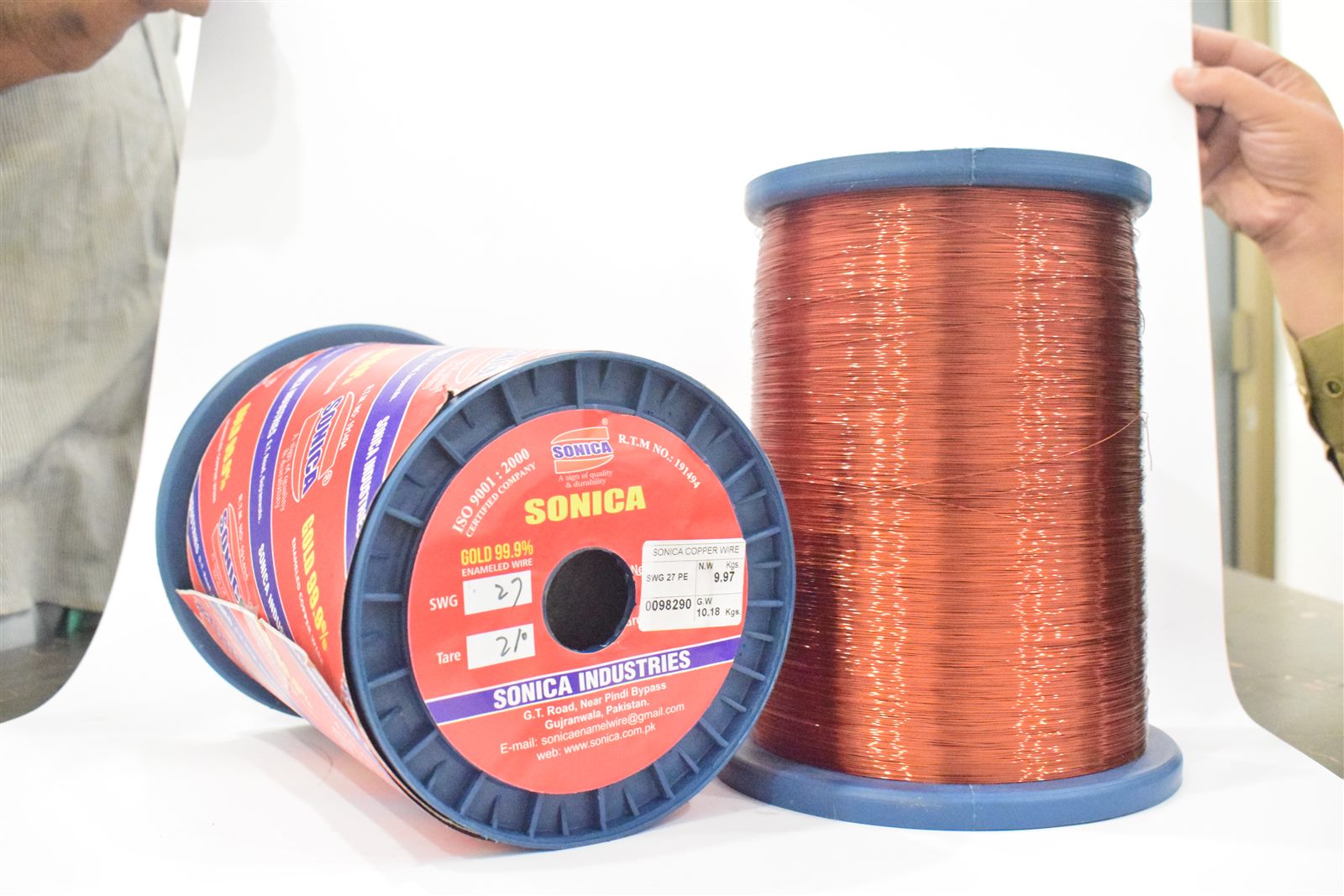 Reel with SWG size, net weight and gross weight labeling
